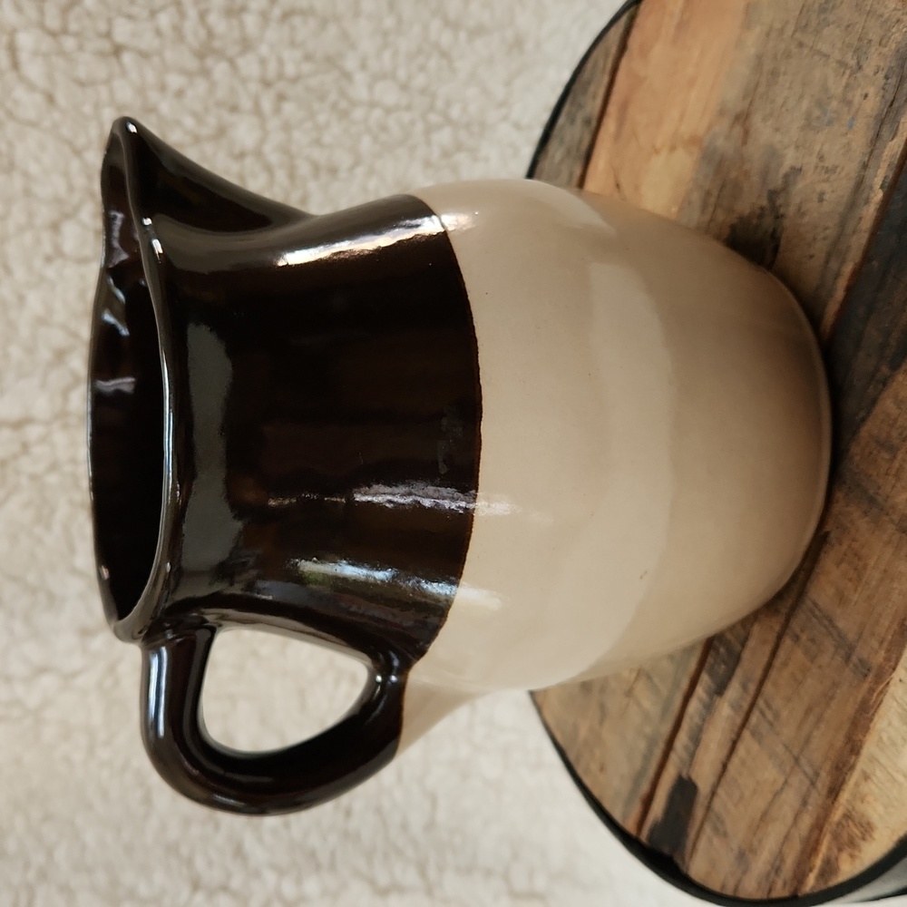 Roseville USA R.R.P. Pitcher - Picture 10 of 10